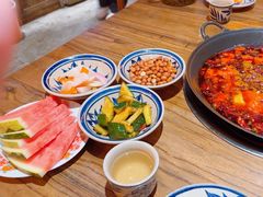 -旧街市鲜货老火锅(大光路店)