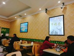 大堂-一城一面兰州纯汤牛肉面