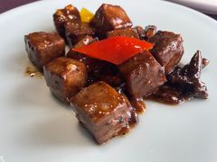 鸡枞菌黑椒汁牛肉粒-于塗·文化餐厅(棕榈店)
