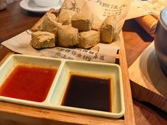 招牌干炸臭豆腐-四灶儿·2005地道杭帮菜(杭州鼓楼1店)