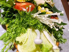 -野山舂·贵州现舂酸汤牛肉(民生路店)