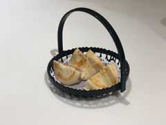 手抓肉夹馍-宁夏国强手抓羊肉·清真菜(未央路凤三店)