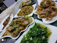 -覃记海鲜美食餐厅