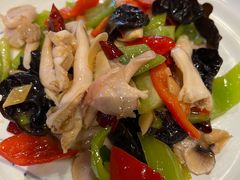 -鱼满舱·鲜活海鲜·正宗鲁菜