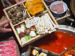 -廖掌柜·重庆鲜货火锅(上海首店)