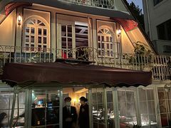 -弦月窗LUNETTE BY AMANDA(复兴路店)