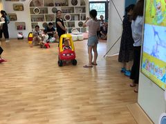 -龙格亲子游泳俱乐部(泊富中心)