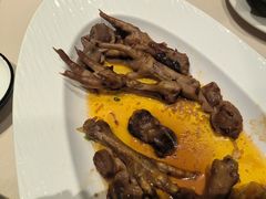 -八府香鸭·啫啫煲(华山路店)