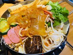 肥牛泡菜锅-一心创作料理屋(经开万达店)