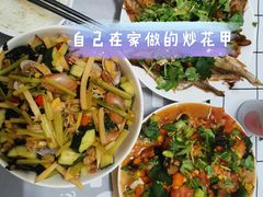 -何记花甲(海岸城旗舰店)