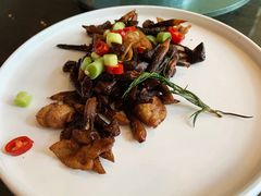 鸡枞菌小炒肉-羡餐厅