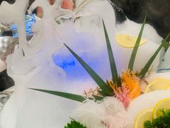 -鼎泰亨·海鲜牛肉餐厅(滨江店)