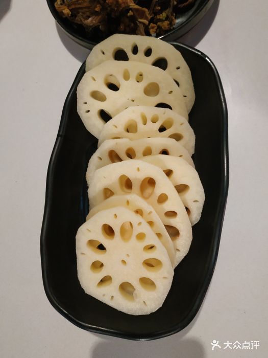 山丘火锅藕片图片