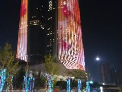 -南京眼步行桥