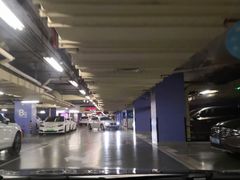 -上海来福士广场-停车场