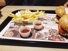 -The Habit Burger Grill 哈比特汉堡(复兴soho店)