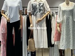 -王府井奥莱临潼小镇(临潼店)
