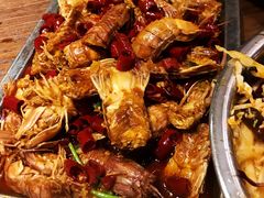 -喝丢一只鞋辣炒海鲜小烧烤(三八广场店)