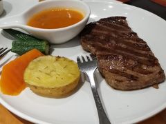 -斗牛士牛排餐厅(嘉里汇店)