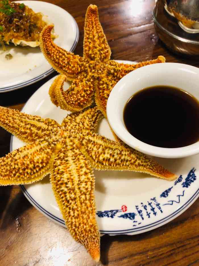 金涛小海鲜(濮阳店)-"再也找不到更差劲的服务员了,尤其是门口那.