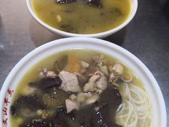 -文山荷鲜居(翠湖店)