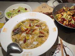 -渔语鱼酸菜鱼新川菜(来福士店)