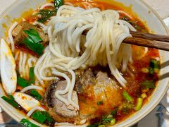 -粉八·云南米线·建水烧烤(常熟路店)