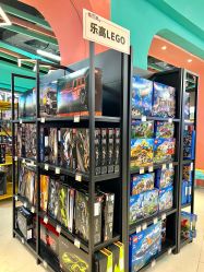 -卡通派潮品玩具折扣仓(青岛新城吾悦广场店)