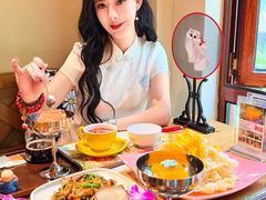 -月亮眼花园餐厅书吧酒吧