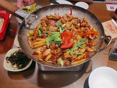 -富正毅三下锅·湘西韵味(天门山索道店)