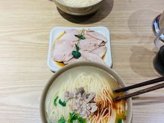猪肘汤面-亮亮拉面(师范路店)