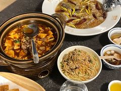 -渔语鱼新川菜Bistro(万象天地店)
