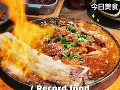 -蜜桃餐厅·伴山(湖滨商业街店)