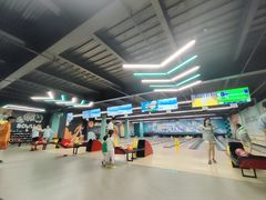 -极限PLAY运动娱乐新世界·团建派对潮玩休闲馆·室内蹦极高空游乐园