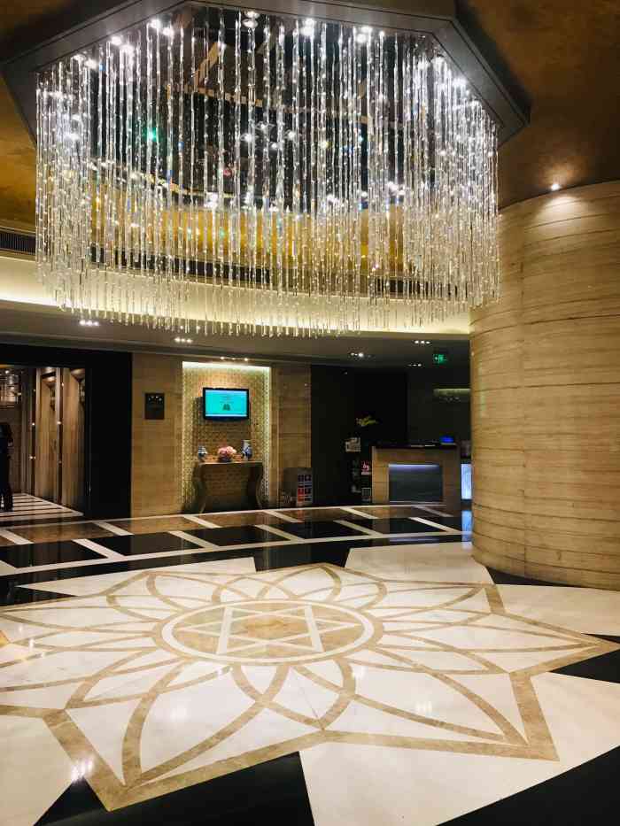 上海绿地九龙宾馆-"这次选择入住绿地九龙宾馆,真是没选错.地.