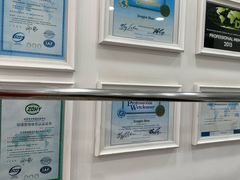 -布瑞琳洗衣(西堤红山店)