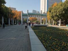 -武汉大学校门牌坊