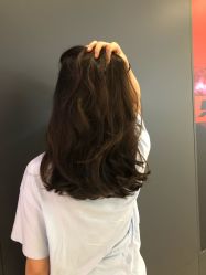 -苑苑发型设计