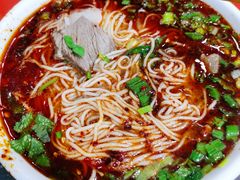 -牛一嘴·兰州牛肉面·大盘鸡(财富中心店)