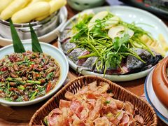 -老滇山寨•云南特色菜•地方菜•民族风情歌舞表演(金碧店)