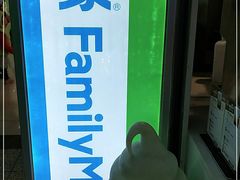 -全家便利店(杭州龙翔桥地铁站店)