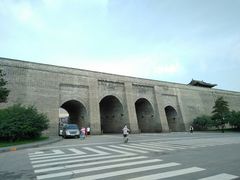 -城墙带状公园-大同古城墙广场停车场