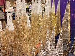 -文艺复兴百货(米兰大教堂广场店)