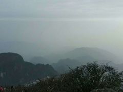 -峨嵋山金顶