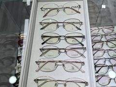 -三叶眼镜城批发市场(上海火车站店)