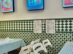 -捌贰虾蟹·江湖菜馆(江汉路店)