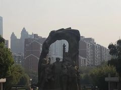 -上海市龙华烈士陵园