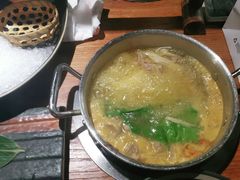 -呷哺呷哺 黄金牧场 (新中关购物中心店)