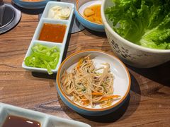 -明洞阿姨·韩式酱蟹烤肉·创意料理(三元桥店)