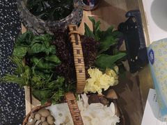-洪氏嗨捞·猪肚鸡火锅(阳光天地店)
